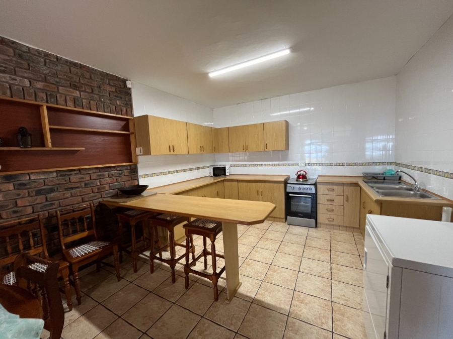 4 Bedroom Property for Sale in Hartenbos Heuwels Western Cape